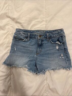 Universal Thread Washed Blue Distressed Denim Cutoff Shorts